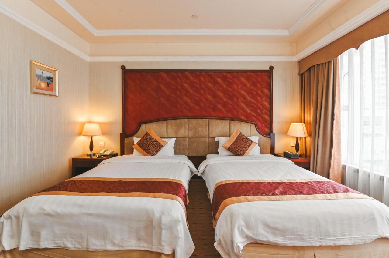 Royal Plaza Hotel Canton Extérieur photo