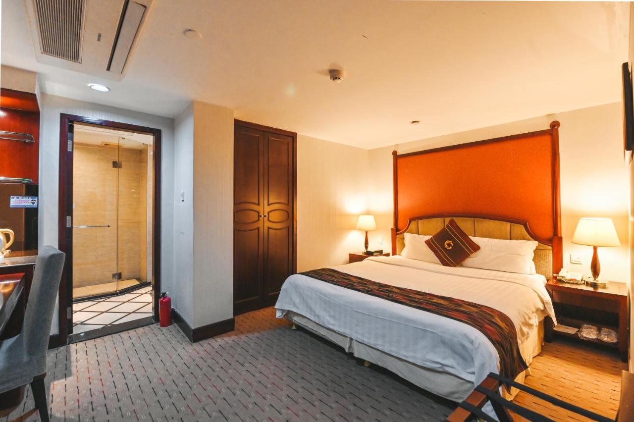 Royal Plaza Hotel Canton Extérieur photo